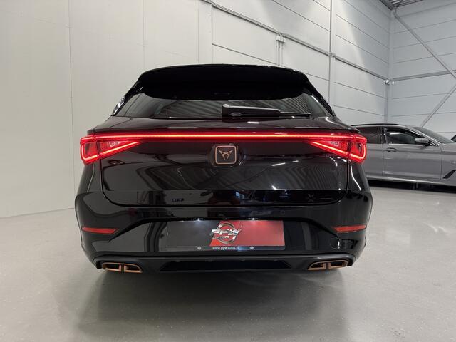 Cupra Leon Sportstourer 1.4 e-Hybrid VZ 245PK BLACK EDIT. LED/19"BLACK/ACC/CARPLAY/DRIVE ADAPTIVE-ONDERSTEL/KEYLESS/SFEER/CAMERA/LEER-STOF SP.STOEL/STOEL+STUURVERW/PRIVACY/ELECTR.A.KLEP/DONKERE-HEMEL/VOLLEDIG CUPRA DEALER HISTORIE – foto 7