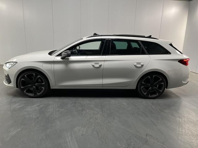 Cupra Leon Sportstourer 1.4 e-Hybrid VZ Performance / AUTOMAAT/ 245 PK/ PANO/ ACC/ PARK.SENSOREN/ STUURVERWARM./ KEYLESS/ RIJ-MODI/ DIGITAL DASH/ DODEHOEK/ NAVI/ DAB/ CLIMA/ LED/ 19'' LMV – foto 2