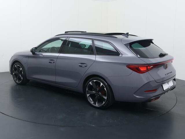 Cupra Leon Sportstourer 1.4 e-Hybrid Business | 204 PK | SoH 100% | Adaptive Cruise Control | Panoramadak | Achteruitrijcamera | Dodehoek detectie | Keyless Entry | Navigatiesysteem | Stuur- & Stoelverwarming | – foto 4