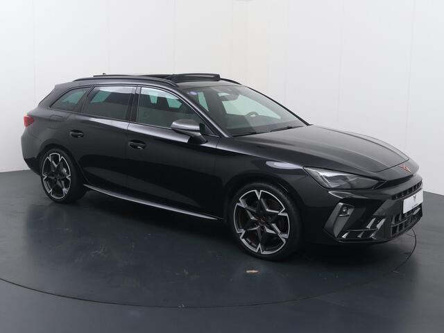 Cupra Leon Sportstourer 1.5 TSI e-Hybrid VZ Performance | 272 PK | SoH 97% | Adaptive Cruise Control | Achteruitrijcamera | Panoramadak | Sennheiser Audio | Keyless Entry | Climate control | LED verlichting | Draadloze telefoonlader | Elektrische achterklep | Sfeerverlichting | Stuur- & Stoelverwarming | Parkeersensoren | Apple Carplay / Android Auto | – foto 3