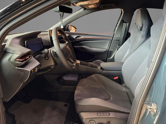 Cupra Raval Performance First Edition 56 kWh 211PK l Sennheizer Audio l Led Matrrix l Top View Camera