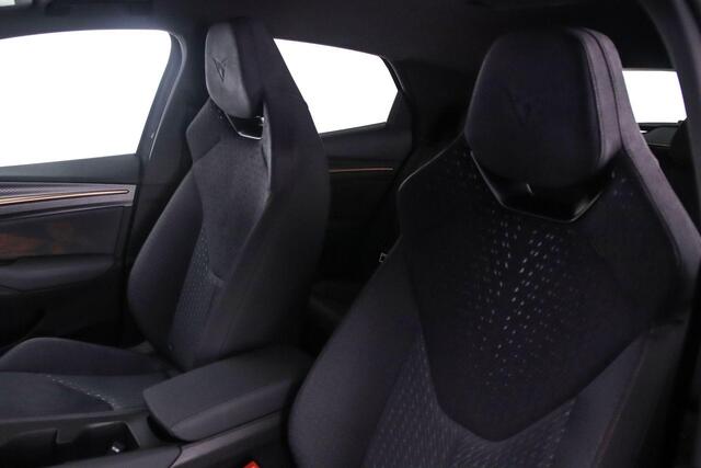 Cupra Raval Performance First Edition 211pk Automaat Adaptive cruise control, LED matrix koplampen, 360 camera, Achteruitrijcamera, Sennheiser audio, Stuurwiel verwarmd