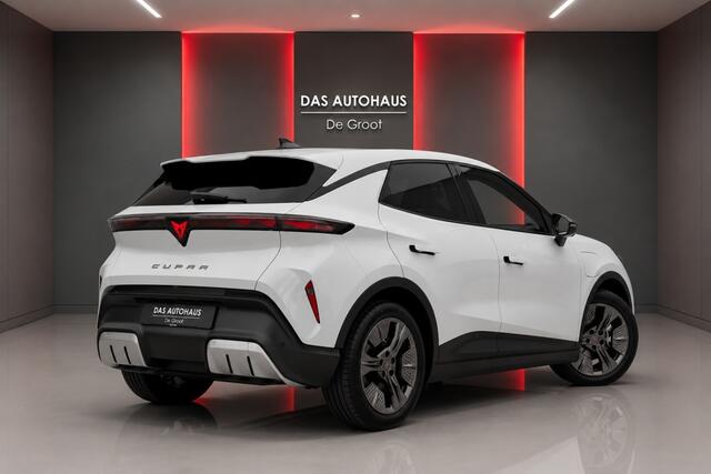 Cupra Raval First Edition 56 kWh / 211pk | Demo | Camera | ACC