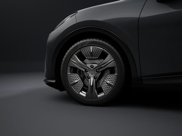 Cupra Raval Business First Edition 56 kWh 211 PK l Stoel & stuurverwarming l 18" Defier