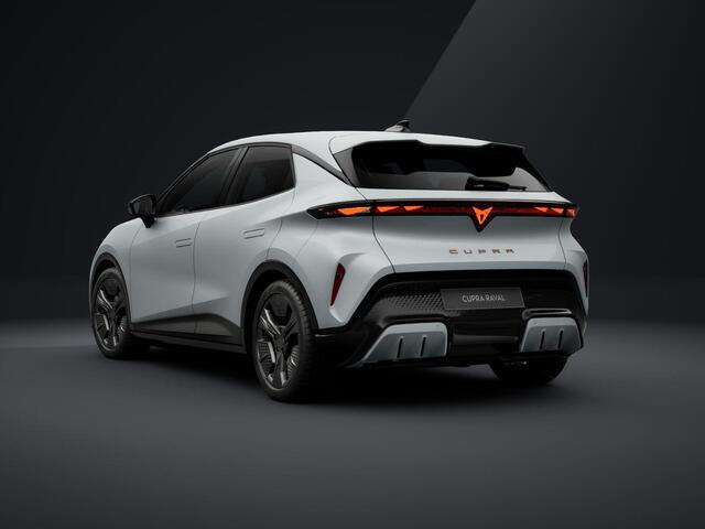 Cupra Raval Essential 39 kWh 135PK | Adaptive cruise Control | Side Assist | Climate Control | Keyless Go | Parkeersensoren Achter