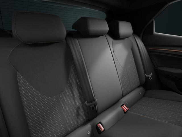 Cupra Raval Performance 39 kWh 135PK | 360 Camera | Elektrisch Verstelbare Stoelen | Verwarmbaar Stuurwiel & stoelen | Adaptieve Cruise Control | Keyless Entry | 19 Inch LM |
