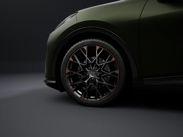 Cupra Raval VZ 56 kWh 226PK | Panoramadak | Sennheiser Ambeo | Sperdifferentieel | DCC | Lederen Elektrisch Verstelbare Stoelen | 19 Inch LM | ACC | 360 Camera |