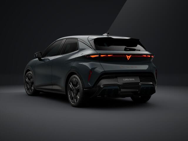 Cupra Raval Performance 56 kWh 211PK | 360 Camera | Elektrisch Verstelbare Stoelen | Verwarmbaar Stuurwiel & stoelen | Adaptieve Cruise Control | Keyless Entry |
