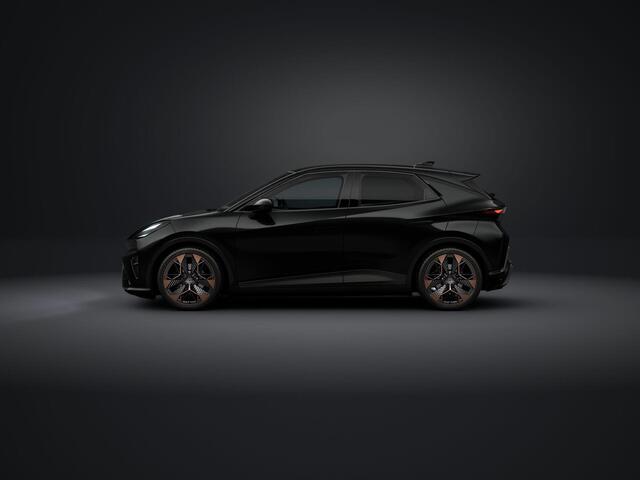 Cupra Raval Performance 56 kWh 211PK | 360 Camera | Elektrisch Verstelbare Stoelen | Verwarmbaar Stuurwiel & stoelen | Adaptieve Cruise Control | Keyless Entry | Panoramadak | Light & Sound Pakket |
