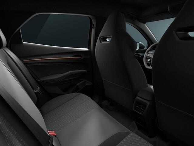 Cupra Raval Performance 56 kWh 211PK | 360 Camera | Elektrisch Verstelbare Stoelen | Verwarmbaar Stuurwiel & stoelen | Adaptieve Cruise Control | Keyless Entry |