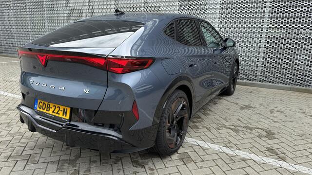 Cupra Tavascan Adrenaline 82 kWh / 360 graden camera / Panoramadak / Verwarmbare voorstoelen