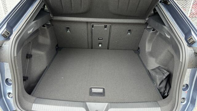 Cupra Tavascan Adrenaline 82 kWh / 360 graden camera / Panoramadak / Verwarmbare voorstoelen