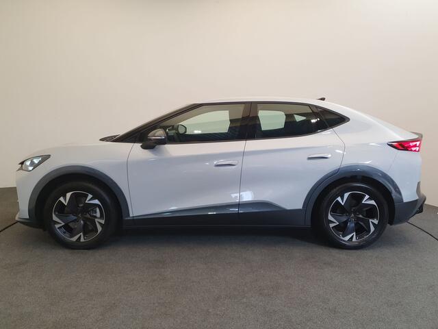 Cupra Tavascan 82 kWh 286pk Camera, ACC, Winterpakket