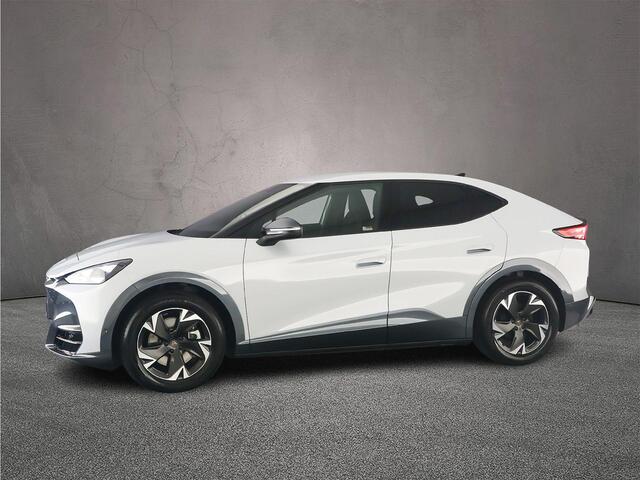 Cupra Tavascan Business 286pk Automaat Warmtepomp, Adaptive cruise control, Elektrische achterklep, Achteruitrijcamera, Navigatie, Stuurwiel verwarmd