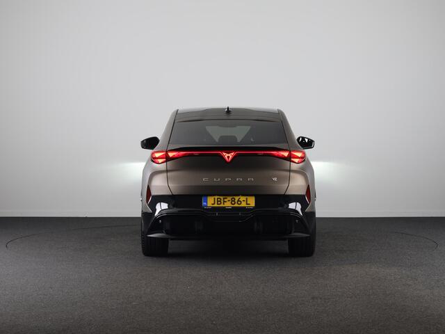Cupra Tavascan VZ Extreme 82 kWh 340PK 4x4 | Matte lak | Sennheiser | Panoramadak | 21 inch | Head-Up Display | Lederen bekleding met stoelverwarming & ventilatie | Bucket Seats |