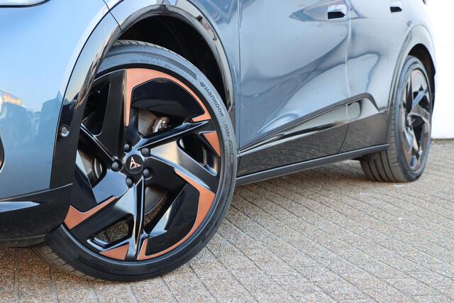 Cupra Tavascan VZ Extreme 82kWh 340pk | 360 Camera | Sennheiser | Stoelverwarming voor + achter | HUD