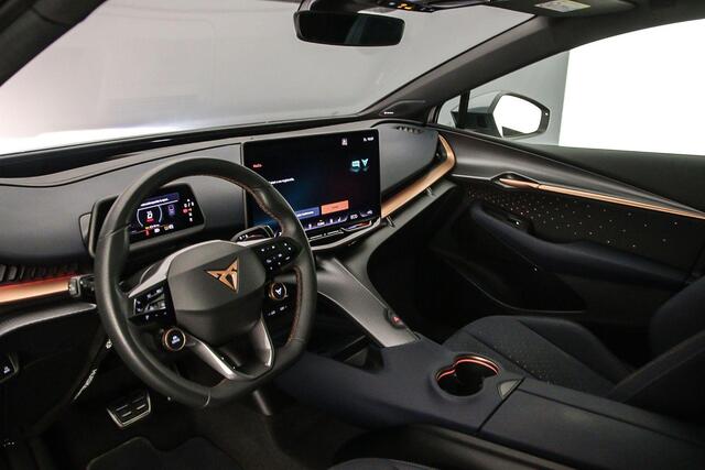 Cupra Tavascan VZ Adrenaline 340pk Automaat Warmtepomp, Adaptive cruise control, 360 camera, Sennheiser audio, Panoramadak, Elektrische achterklep, Achteruitrijcamera