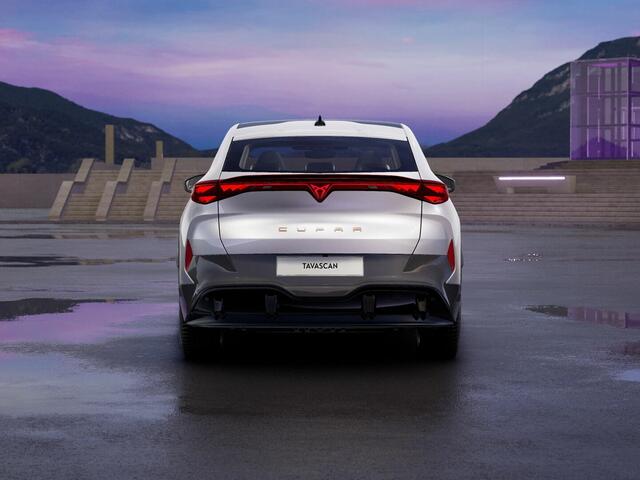 Cupra Tavascan 77kWh Elektromotor 286 1AT Adrenaline | Digitaal instrumentenpaneel (Virtual Cockpit) | Head-up Display met 'Augmented Reality' | Multifunctioneel verwarmbaar stuurwiel met start- & CUPRA-knop