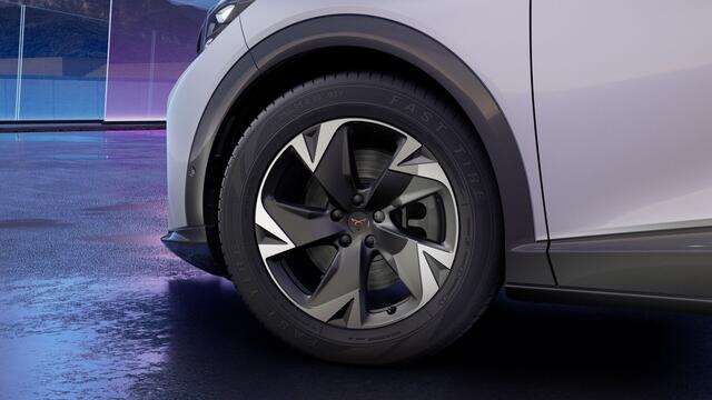 Cupra Tavascan 77kWh Elektromotor 286 1AT Business | Achteruitrijcamera | Digitaal instrumentenpaneel (Virtual Cockpit) | Kinderzitbevestiging vóór en 2e zitrij (ISOFIX)