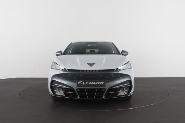Cupra Tavascan Business 82 kWh > 569 WLTP/Travel Assist/White Silver Metallic