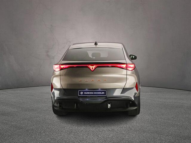 Cupra Tavascan Business 82 kWh 286pk Automaat, Warmtepomp, Stoelverwarming, Stuurverwarming, Adaptive cruise control, Navigatie, App-connect, LED koplampen, Dodehoeksensoren, Elektrische achterklep, Voorruit verwarmd