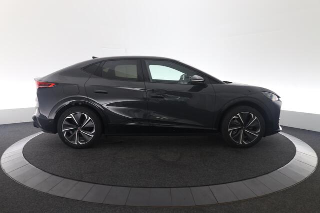 Cupra Tavascan Business 82 kWh 286PK, 360gr. Camera, Stoelverwarming, 20" LM Velgen, Navi, Keyless, Side Assist, Sennheiser Audio, Memorystoel – foto 4