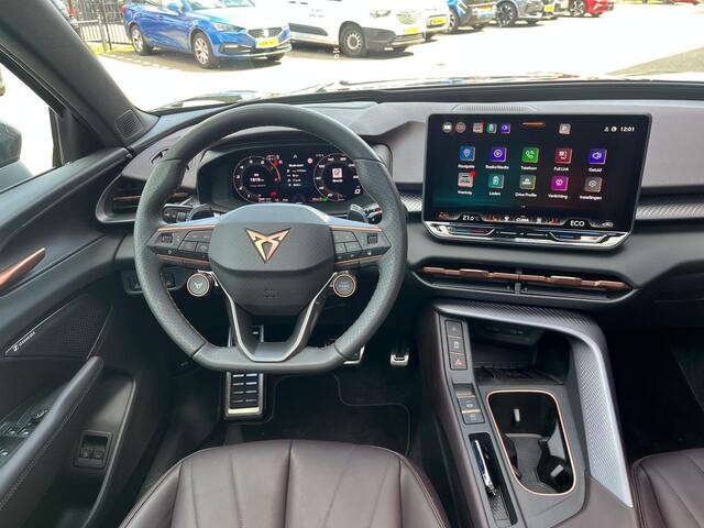 Cupra Terramar 1.5 TSI e-Hybrid VZ Performance / Pano / 360° Camera / Sennheiser sound / Stoel + Stuur verwarm. / Memory / Matrix / Trekhaak /