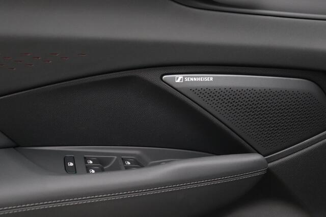 Cupra Terramar 1.5 TSI 272pk e-Hybrid VZ America's CUP | Panoramadak | SennHeiser Audio | Trekhaak | Elektrisch verstelbare Voorstoelen |