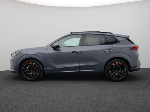 Cupra Terramar 1.5 TSI e-Hybrid VZ Performance 272PK DSG matrix led, trekhaak, head-up display, Sennheiser audio, Akebono remmen, schuif-kanteldak, adaptive cruise, stuur-stoelverwarming, keyless, alarm, 20" lichtmetaal