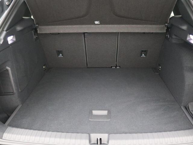 Cupra Terramar 1.5 TSI e-Hybrid VZ Performance 272PK DSG leder, matrix led, trekhaak, Sennheiser audio, 360gr. camera, head-up display, alarm, schuif-kanteldak, winterpakket, adaptive cruise met travel assist, side assist, virtual pedal, keyless, 20" lichtmetaal