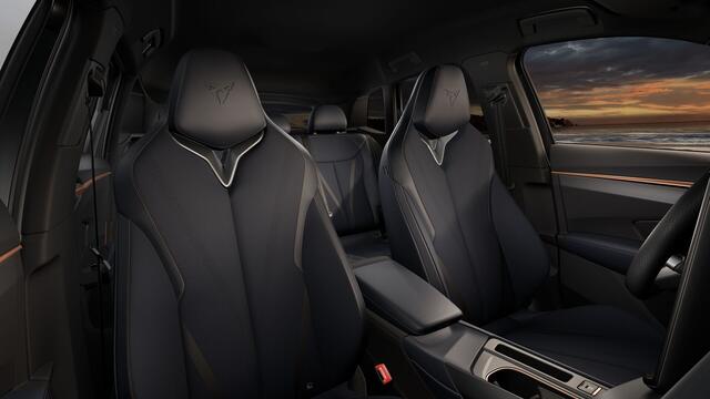 Cupra Terramar 1.5 TSI e-Hybrid 204 6DSG Business | 360 graden camera | Achteruitrijcamera | Draadloze Apple CarPlay(TM), Android Auto(TM)