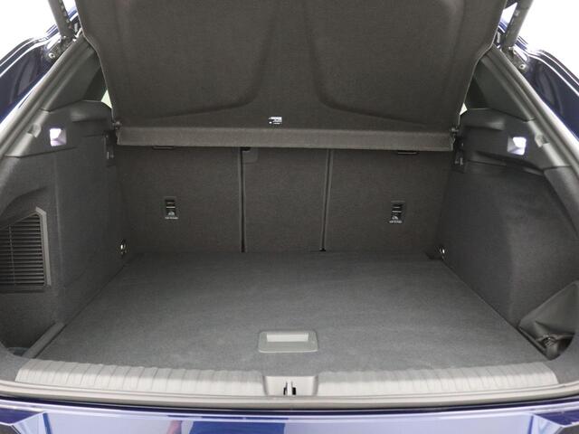 Cupra Terramar 1.5 TSI e-Hybrid VZ Performance 272PK DSG matrix led, trekhaak, Sennheiser audio, 360gr. camera, head-up display, alarm, schuif-kanteldak, winterpakket, adaptive cruise met travel assist, side assist, virtual pedal, keyless, 20" lichtmetaal