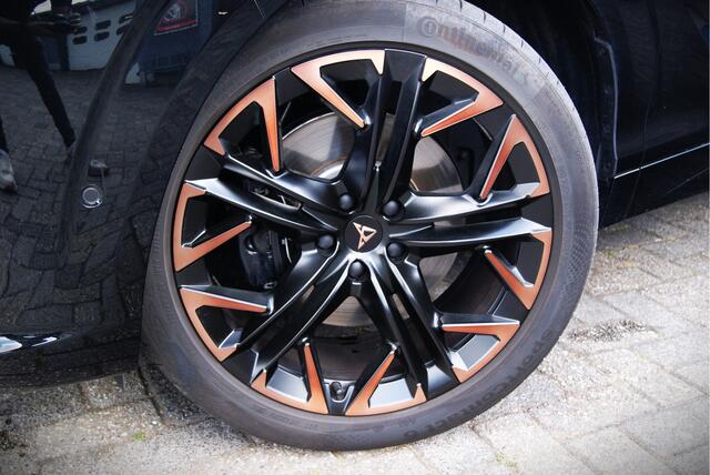 Cupra Terramar 1.5 TSI 272PK e-Hybrid VZ Performance Panoramdak/HUD/Memory/360camera/Sennheiser sound Aut