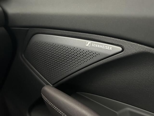 Cupra Terramar 1.5 TSI 272pk e-Hybrid Business 360Camera Head-Up Leder Sennheiser 20'' Keyless Navigatie Panoramadak