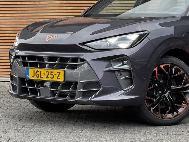 Cupra Terramar 1.5 TSI e-Hybrid VZ America s CUP Panoramadak / Lage km stand / 360 Camera