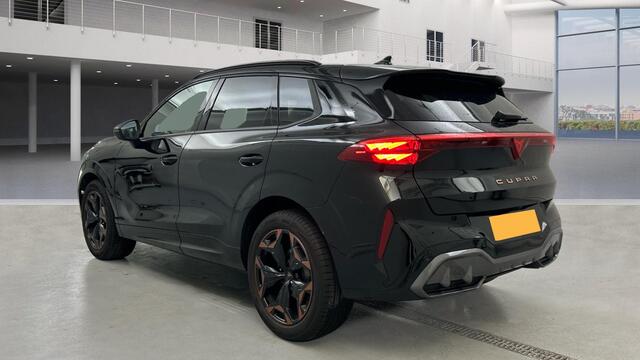 Cupra Terramar 1.5 eTSi 150PK BUSINESS DSG7 Stuurverwarming | Matrix-LED | 360 Camera