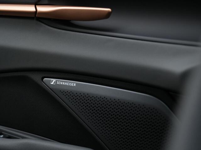 Cupra Terramar 1.5 TSI e-Hybrid 204 pk DSG Business | Sennheiser | Leder/Suede | Geheugenstoel | Rondomzicht camera | Matrix LED | Stuur-/stoelverwarming