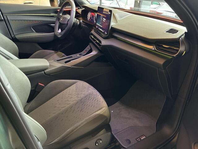 Cupra Terramar 1.5 TSI e-Hybrid Tribe Edition 272PK l Panoramadak l HD Led Matrix Verlichting l Wegklapbare Trekhaak