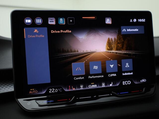 Cupra Terramar 1.5TSIe-Hybrid 200kW/272PK VZ America s CUP · Panoramadak · Leder · 360°Camera + Parkeersensoren · Garantie t/m 26-06-2027