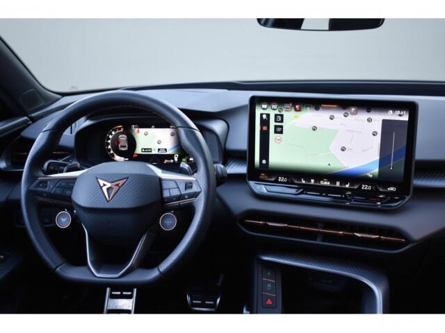 Cupra Terramar 1.5 TSIe 150PK BUSINESS HEAD-UP/NAVI/CAMERA/LEDER MATRIX FABRIEKS GARANTIE Auto wordt verwacht!