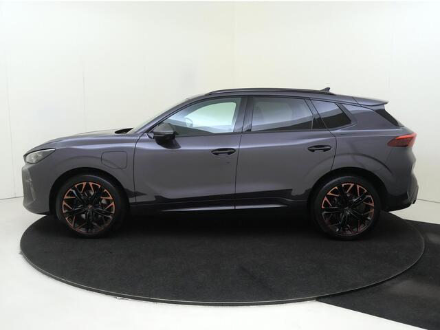 Cupra Terramar 1.5 TSI e-Hybrid VZ Performance | SoH 100% | Trekhaak | SENNHEISER audio | Head-up display | 360 camera | Parkeerassistent | Navigatie | Lederen bekleding | Stoel- en stuurwielverwarming |