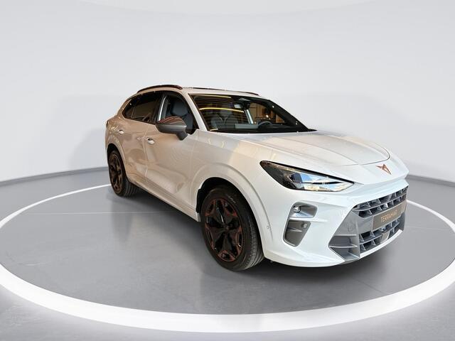 Cupra Terramar 1.5 TSI e-Hybrid VZ Performance 272PK l Panoramadak l Wegklapbare trekhaak l Sennheiser Audio