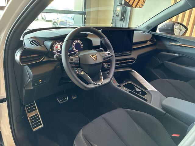 Cupra Terramar 1.5 TSI e-Hybrid VZ Performance 272PK l Panoramadak l Wegklapbare trekhaak l Sennheiser Audio