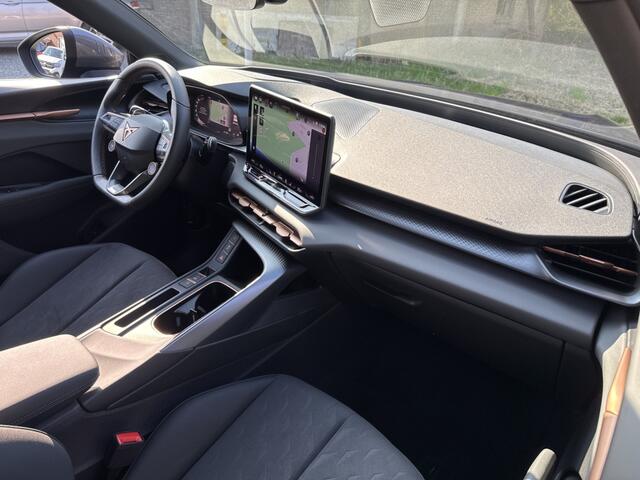 Cupra Terramar 1.5 TSIe 150PK BUSINESS HEAD-UP/NAVI/CAMERA/LEDER MATRIX FABRIEKS GARANTIE