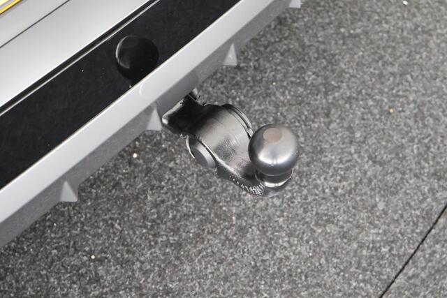 Cupra Terramar 1.5 TSI e-Hybrid 272pk VZ Performance Trekhaak 360Camera Sennheiser HUD Keyless Panoramadak Memory Navigatie