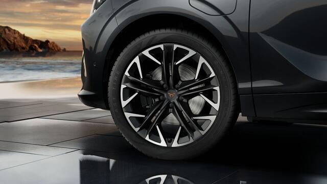 Cupra Terramar 1.5 TSI e-Hybrid 272 6DSG VZ Performance | 360 graden camera | Achteruitrijcamera | Draadloze Apple CarPlay(TM), Android Auto(TM)