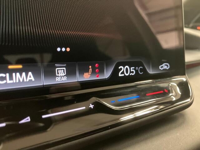 Cupra Terramar 1.5TSIe-Hybrid 200kW/272PK VZ Performance · Panoramadak · Trekhaak · 360°Camera + Parkeersensoren · Garantie t/m 28-04-2030 of 100000km.