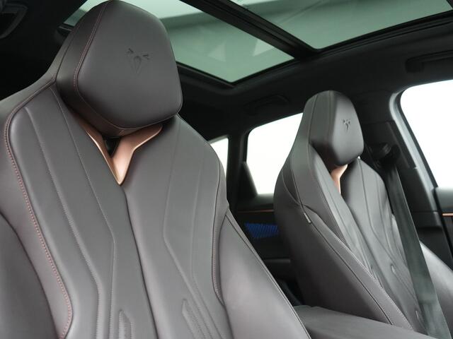 Cupra Terramar 1.5 TSI e-Hybrid VZ Copper Edition PHEV 272pk DARK VOID METALLIC | Panodak | Head Up | Adaptive Cruise | 360 Camera | Lederen Sportstoelen Memory & Verwarmd | Sennheiser Premium Audio | Matrix LED | Sfeerverlichting | Stuur Verwarmd | Keyless | Blis | Plu