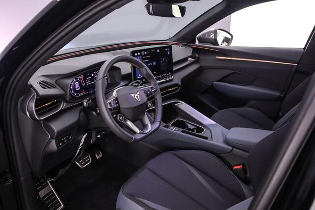 Cupra Terramar Business 1.5 TSI eHybrid 204pk DSG Automaat Trekhaak, Panoramadak, Adaptive cruise control, Elektrische achterklep, Achteruitrijcamera