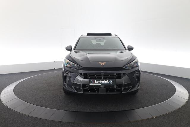 Cupra Terramar 1.5 TSI e-Hybrid Business | Pano | Trekhaak